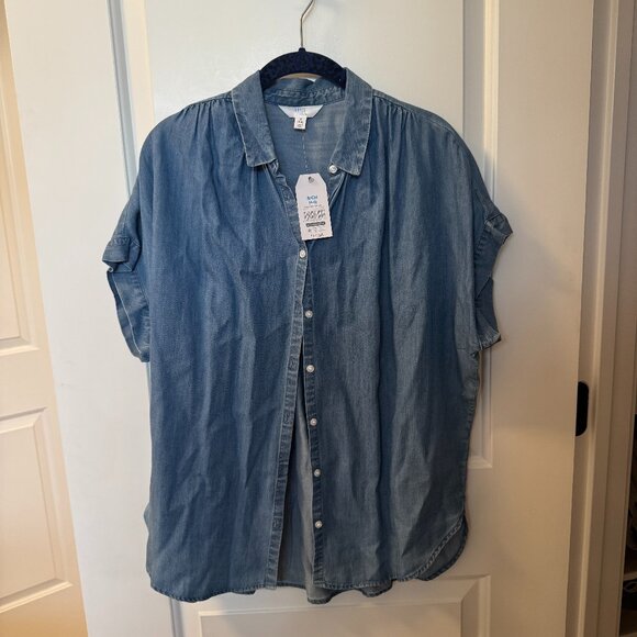 NWT Time and Tru Chambray Button-Up Shirt Size S - Picture 1 of 3